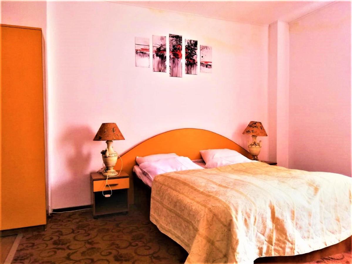Hotel Dolce Far Niente Brasov Ngoại thất bức ảnh